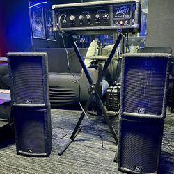 Peavey Series 260 Amp + 4 Audio Centron PA Speakers