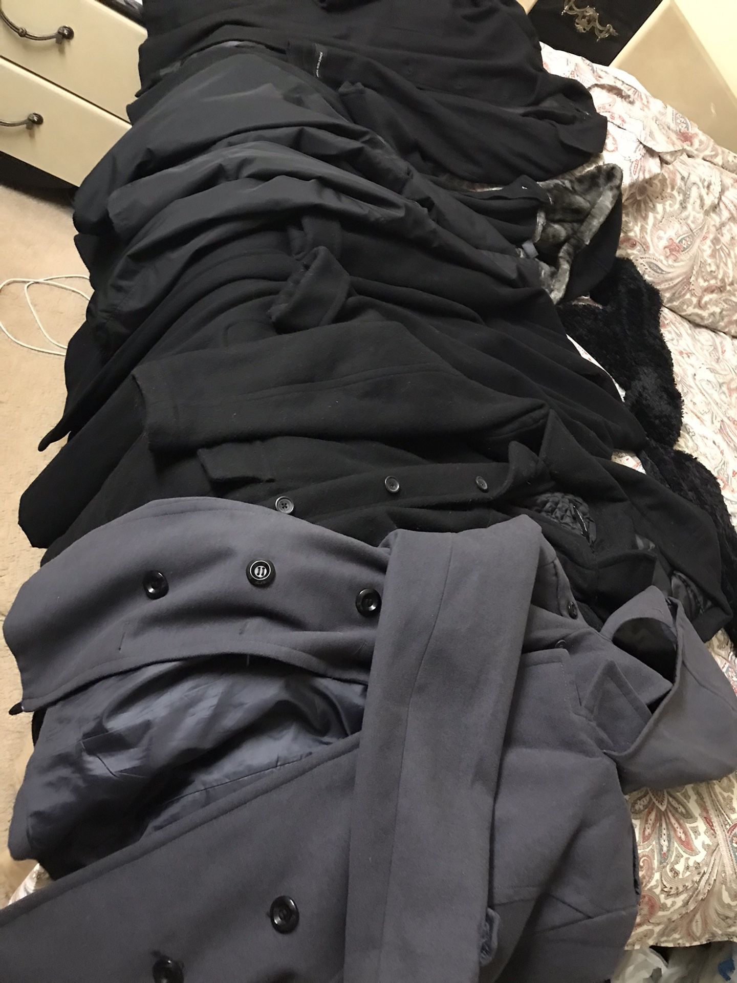 10 pc men & women coats sizes M,L,XL name brand still available for pick up in Gaithersburg md20877