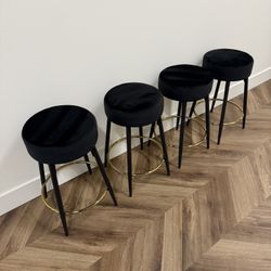 4 Counter Stools