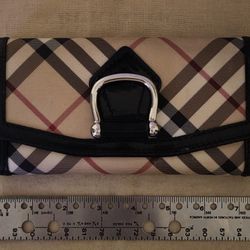 Burberry Check Nova Long Wallet (Womens)