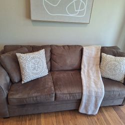 Furniture Pieces For Sale Many Different Items