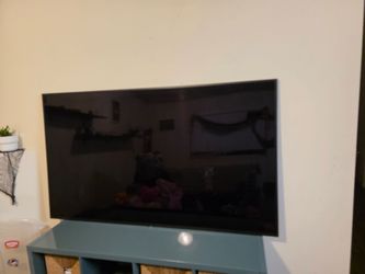 75" Samsung TV