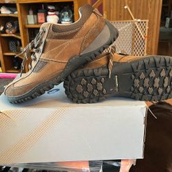 Size 13 Leather Shoes    30$ Obo 