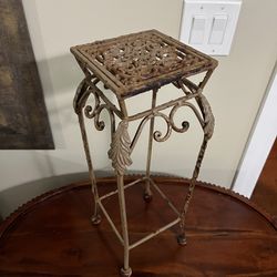 Small Iron Plant Stand - 18” Tall