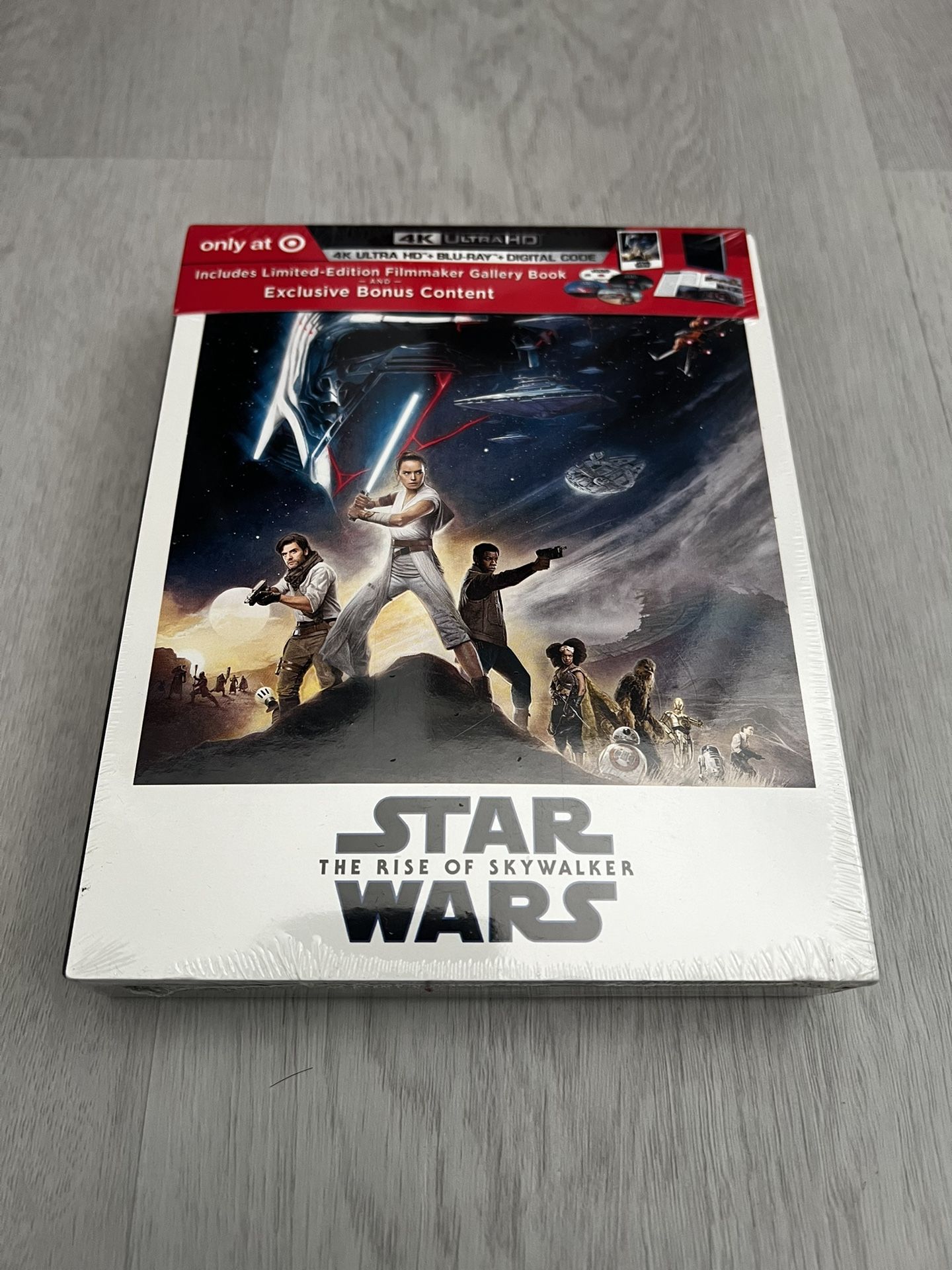 Star Wars Episode IX: The Rise of Skywalker (Blu-Ray/DVD/Digital set)
