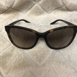 Beautiful COACH Brand Women’s SUNGLASSES 