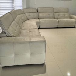 Leather Sofa Recliner. Precio Incluye Delivery 