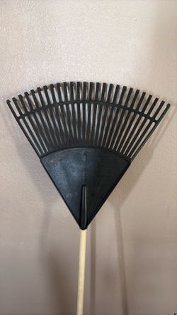 Yard rake