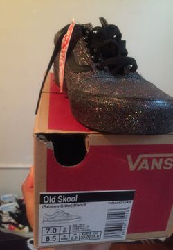 Size 7 men’s 8.5 women’s vans