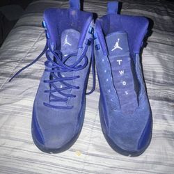 Jordan 12 Retro Deep Royal Blue