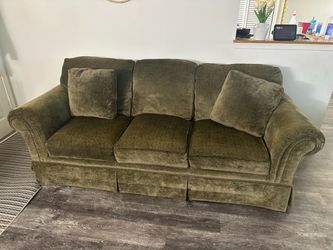 Large 8-Ft 3-Seater Sofa / Couch – Comfortable & Good Condition
