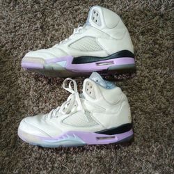 Jordan Retro...Men's Size 8.. Women's 9.5