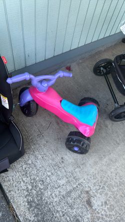 Toddler tricycle