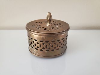 Vintage Cricket / Potpourri Box
