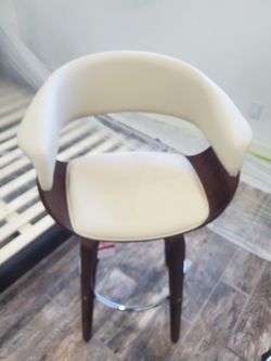 Breakfast chair