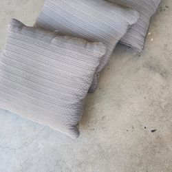 Patio Pillows (READ FULL DESCRIPTION) 