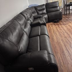 Leather Couches Two With Recliners Only One That Works