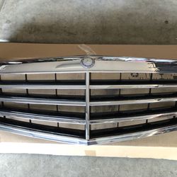  Mercedes BUMPER Grille 2011 E350  May Fit Other Years