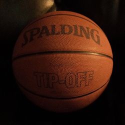 Spalding Tip-Off Basketball