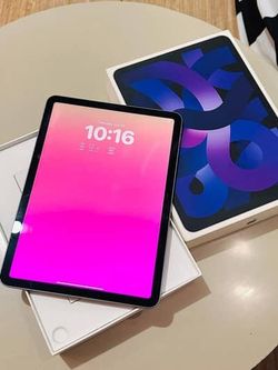 NEW APPLE IPAD AIR 5 64GB CELLULAR + WiFi + CASE + USB CHARGER + WARRA