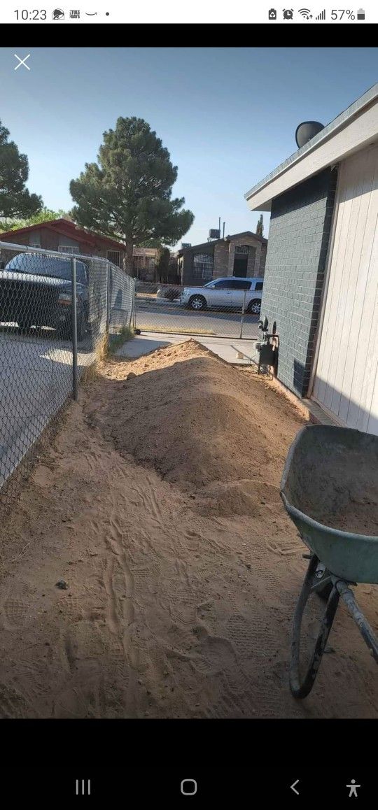 Free Dirt East Side 79936 Montwood Middle School MPU