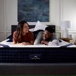 Dreamcloud Mattress.     

Dream Cloud 14" Thick Cal- King  Mattress  - Luxury  Hybrid Memory Foam 

Brand new mattress 

Delivery available 
