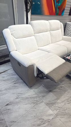 Vendo sofá y loveseat reclinable nuevos