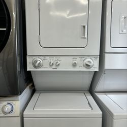 Kenmore 24” Stackable Washer And Dryer 220V Electric 