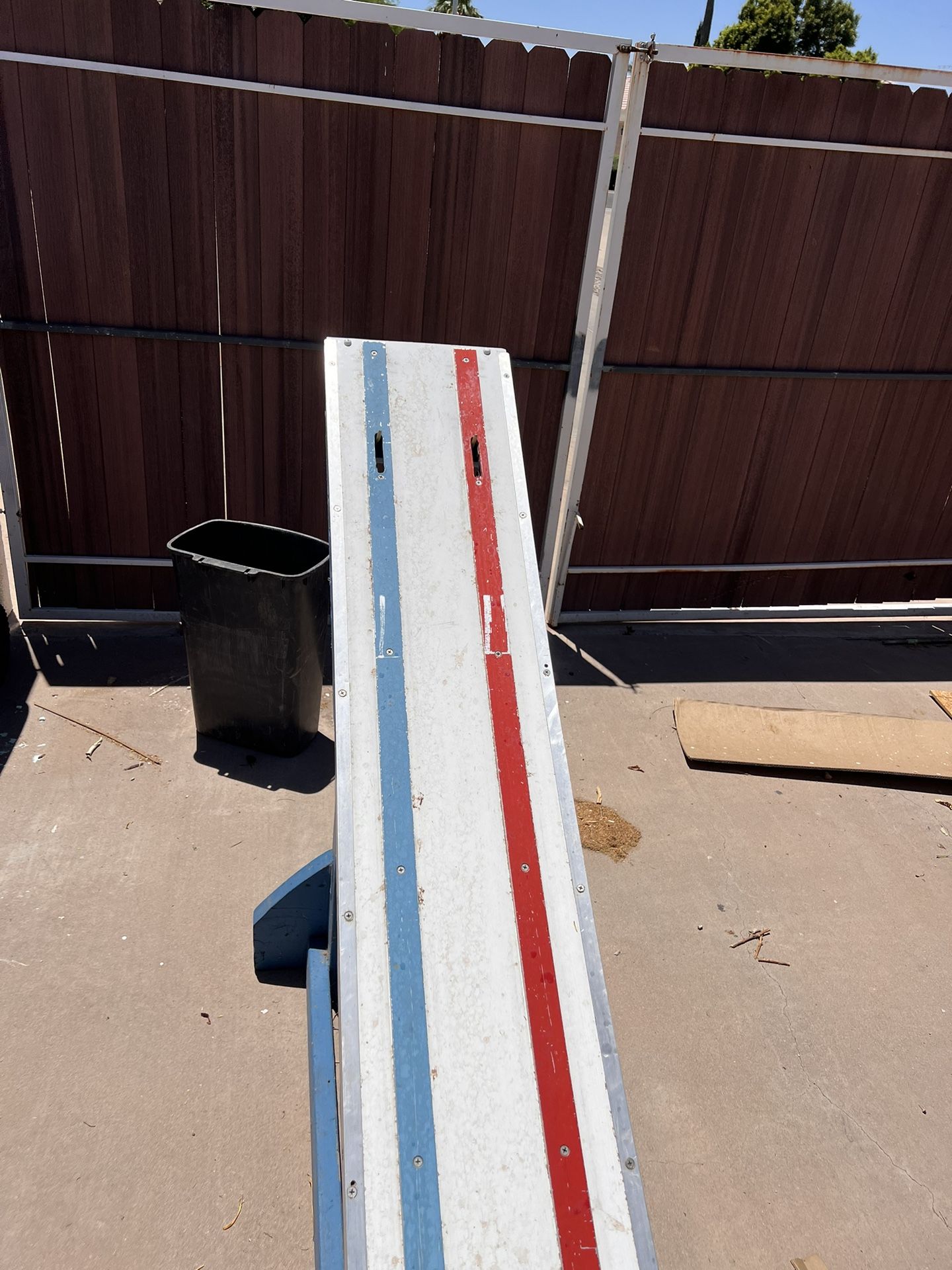 Pinewood Derby Track - Cub Scout Regulation Size