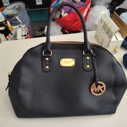 Michael Kors Saffiano purse
