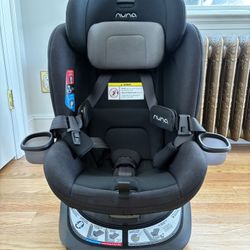 Nuna Revv Rotating Convertible Car Seat (Caviar/Black)