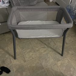 Bassinet Like Brand New Asking For 40 