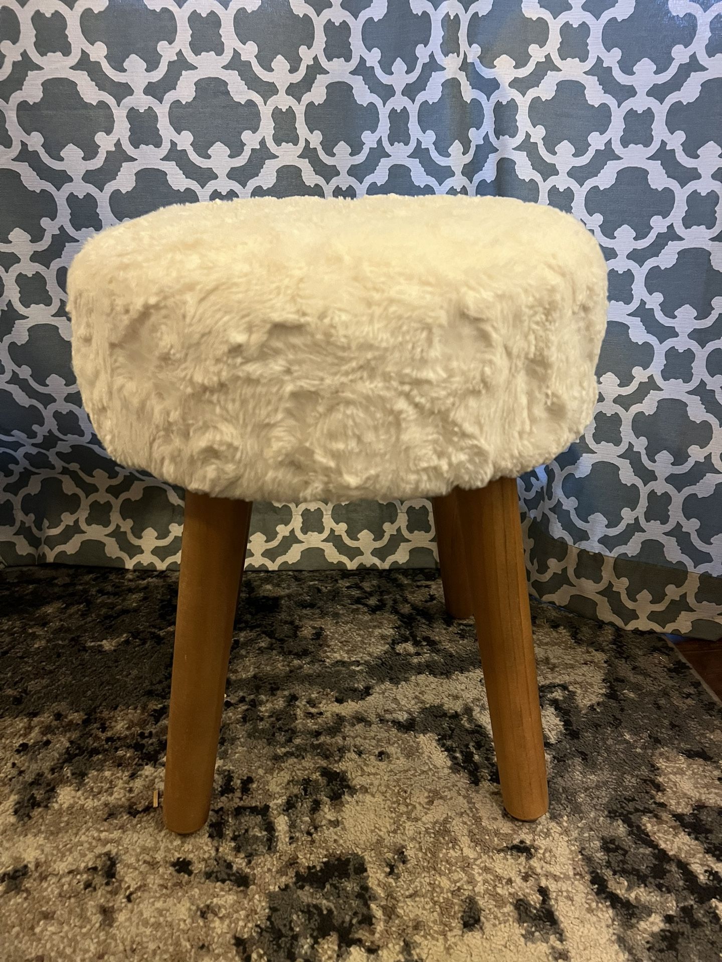 Very Soft Stool - $15