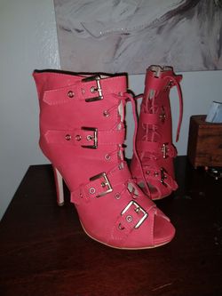 Women's high heel booties size 8.5