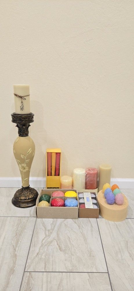 Mixed Lot Of Candles With Holder Set