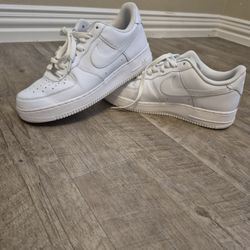 Tenis Nike Size 10 Almost New