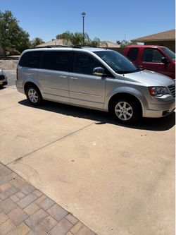 2010 Chrysler Town & Country