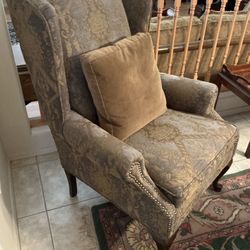 Set Of 2 Matching Arm Chairs