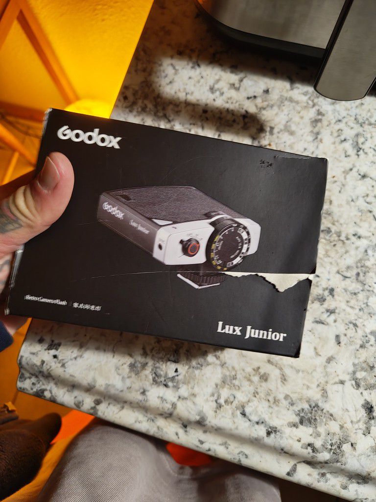GODOX Lux Junior Retro Camera Flash Auto & Manual Vintage Look