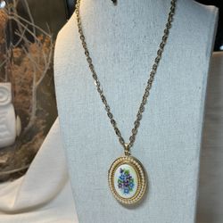 Vintage Avon Purple and Blue Forget~Me~Not Floral and Faux Pearl Photo Locket Pendant Necklace