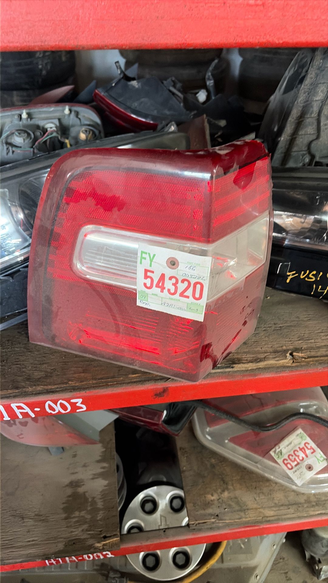 2007 Ford Expedition Tail Light Driver Side