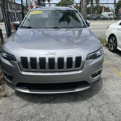 2020 Jeep Cherokee