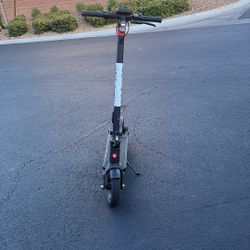 GoTrax G4 Scooter