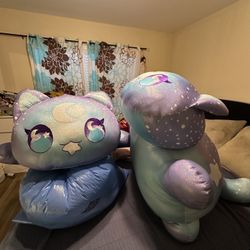 2-LARGE SIZE MEE MEOW STUFFED ANIMAL PETS 