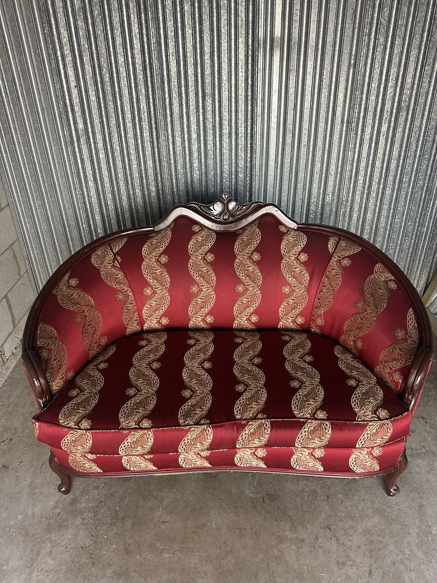 Antique Vintage Love Seat Couch Sofa