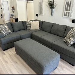 Sectional Couch Great Condition