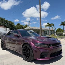 dodge charger scat pack 6.4L ( private owner title in hand ) charger 392  challanger hellcat widebody srt dodge ford chrysler jeep mustang gt chevrole