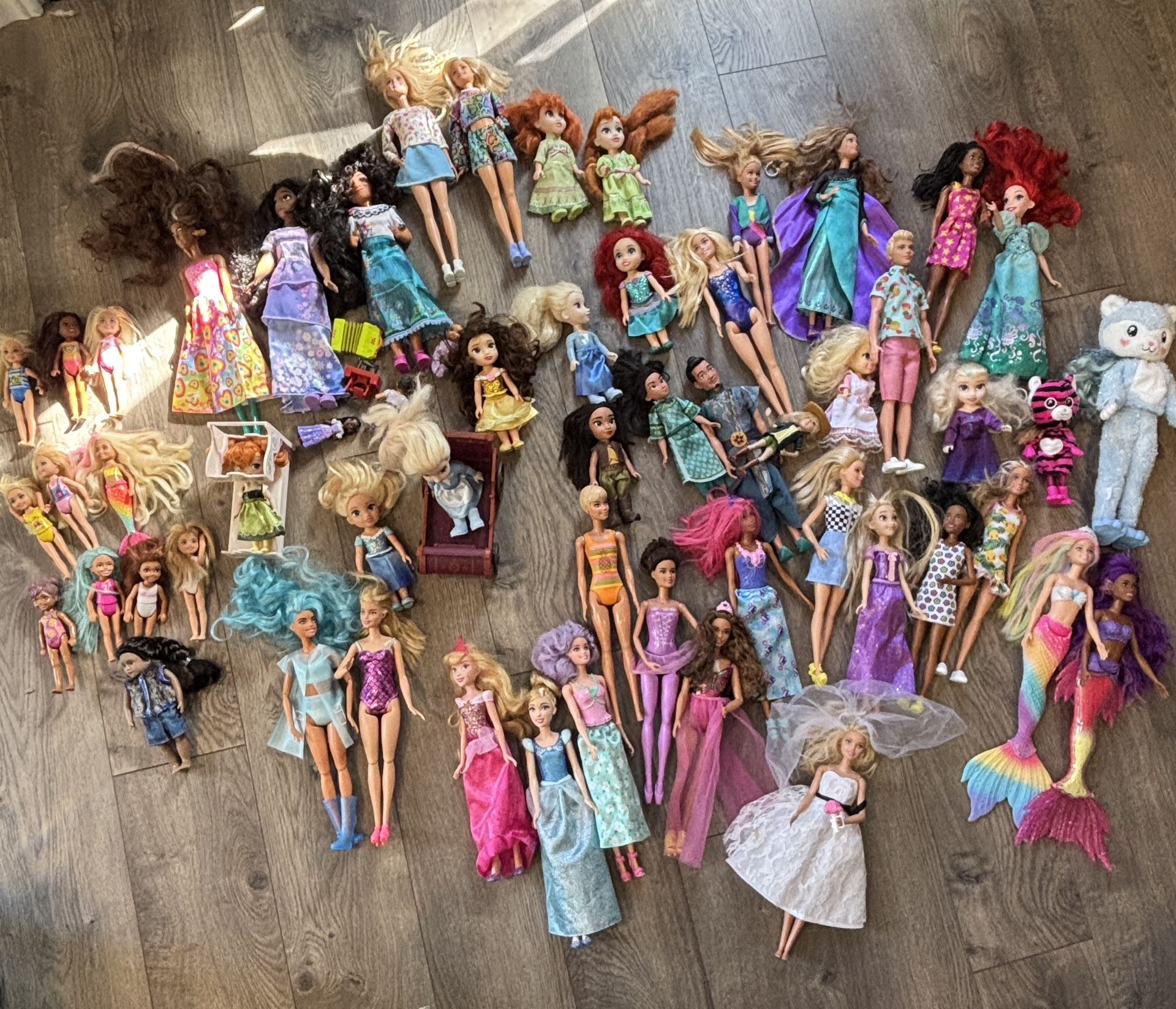 Barbie - Dolls, Dreamhouse, Accessories, Ambulance, Boat, Jeep, Gymnastics Accessories  Etc Etc