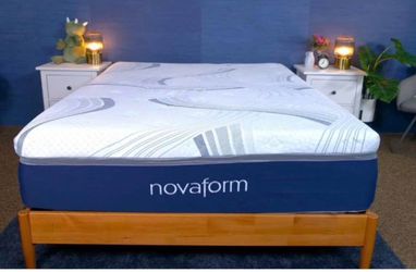 Queen Novaform ComfortGrande Gel Memory Foam Mattress