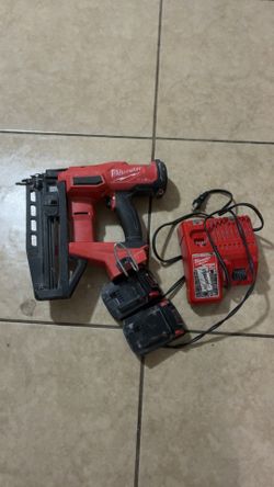 Milwaukee 16 gauge straight finished nail gun